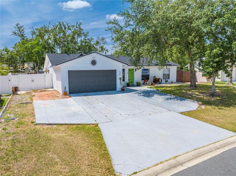 Picture of 194 Larkspur Court, Kissimmee FL 34743