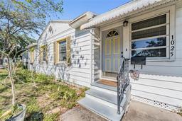 Picture of 1025 W Berry Avenue, Tampa, FL 33603