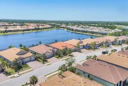 Picture of 7036 Highgate Lane, Lakewood Ranch, FL 34202