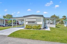 Picture of 227 Paradise S, Leesburg, FL 34788