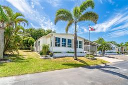 Picture of 28 S Buena Vista Avenue, Englewood, FL 34223