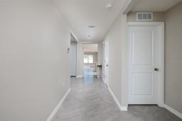 Picture of 1304 Tahitian Sunrise Drive, Plant City, FL 33565