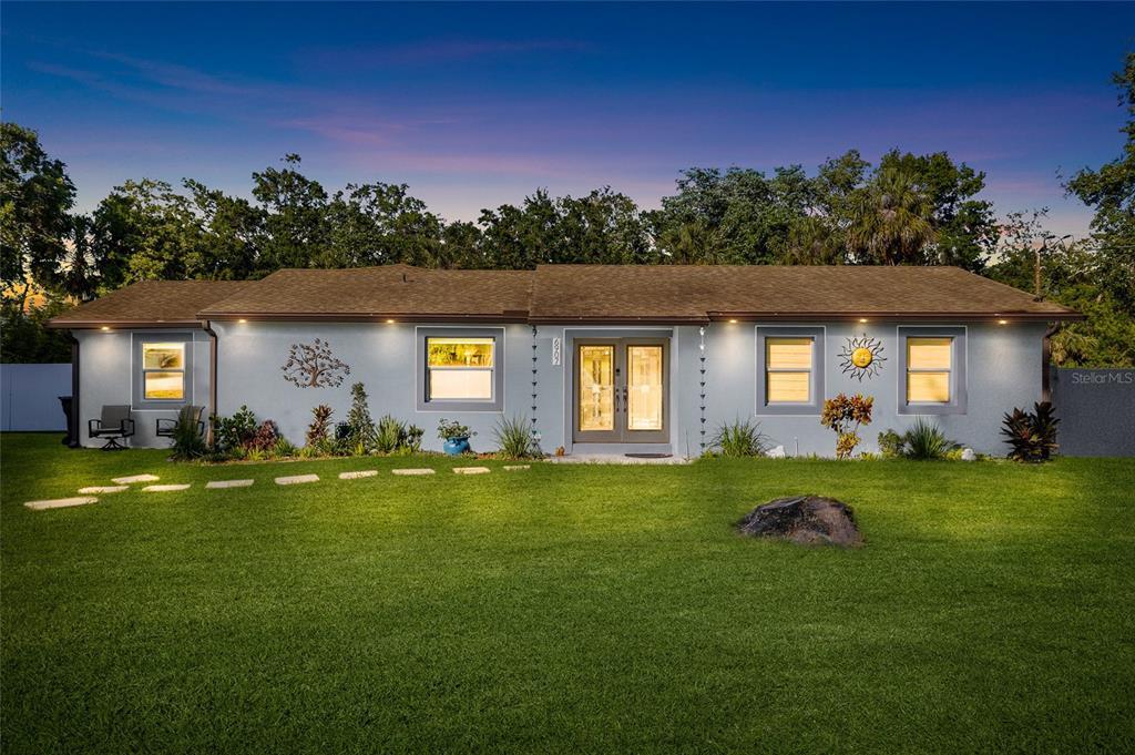 Picture of 6907 W Creek Drive, Tampa, FL 33615