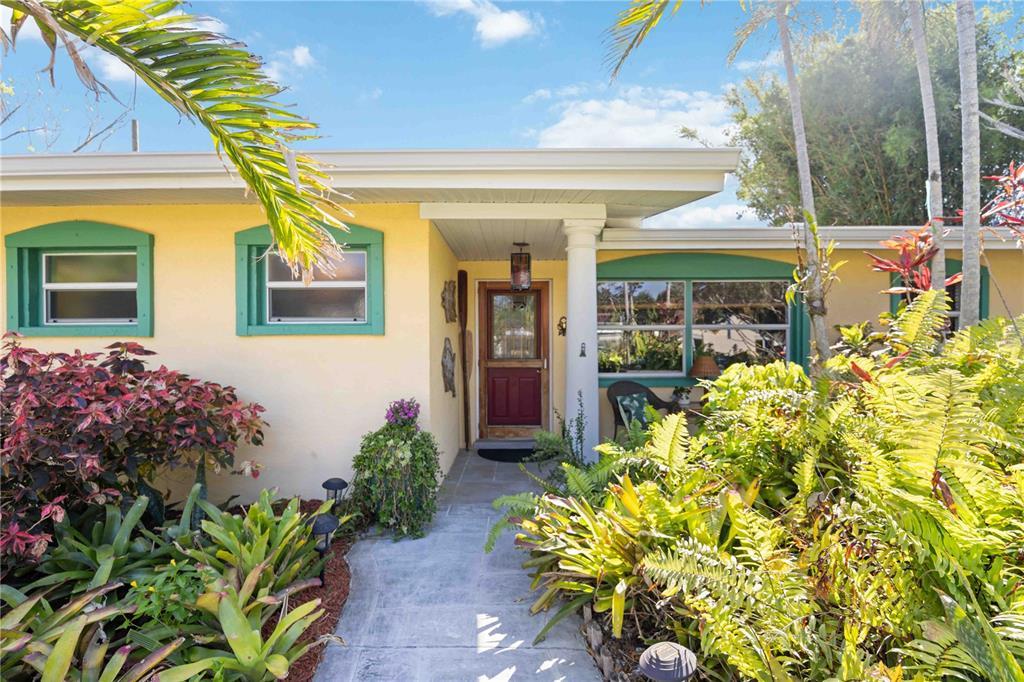 Picture of 610 Poinsettia Road, Nokomis, FL 34275