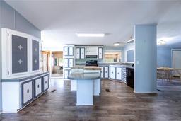 Picture of 10728 SW County Road 18, Lake Butler, FL 32054