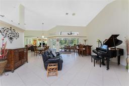 Picture of 810 Rotonda Circle, Rotonda West, FL 33947