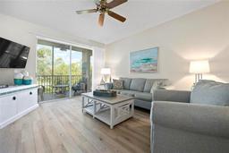 Picture of 9630 Club South Circle Unit 6201, Sarasota, FL 34238