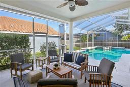 Picture of 915 Live Oak Terrace Ne, St Petersburg, FL 33703
