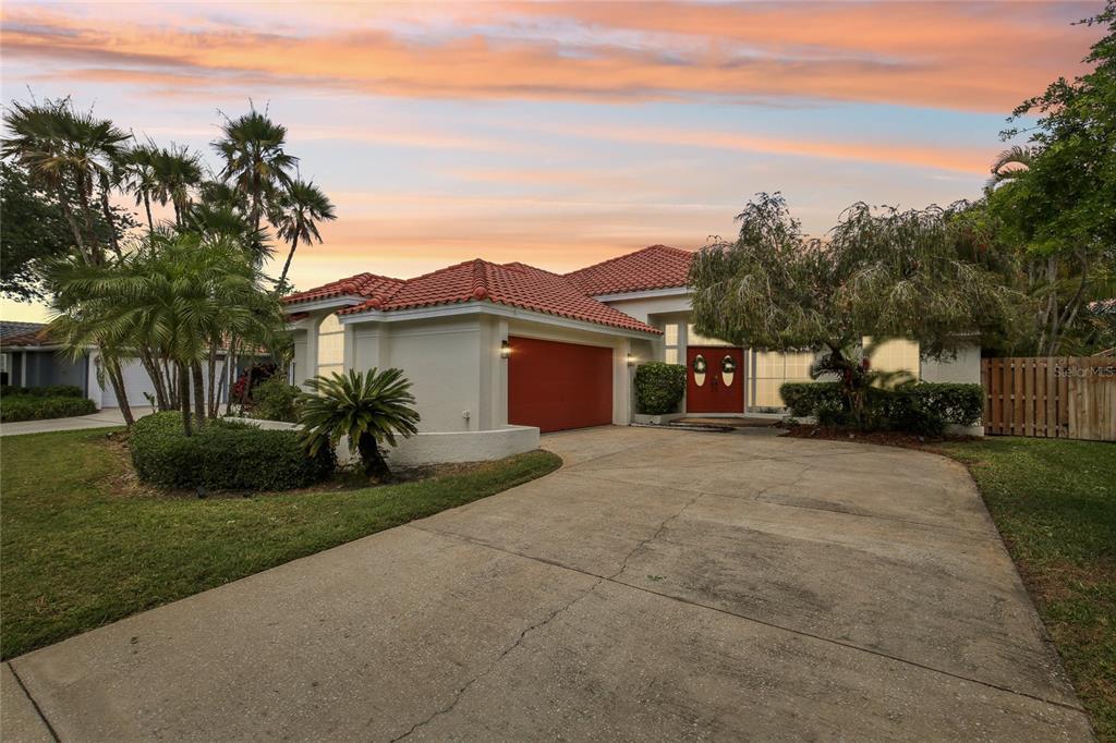 Picture of 915 Live Oak Terrace Ne, St Petersburg, FL 33703