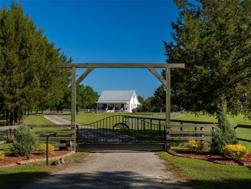 Picture of 16993 NW 165Th Street, Williston FL 32696