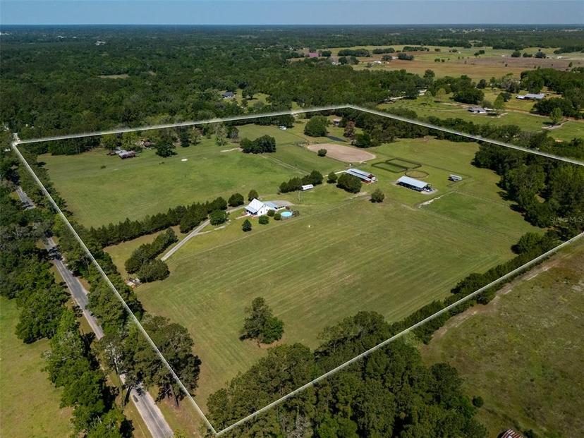 Picture of 16993 NW 165Th Street, Williston FL 32696