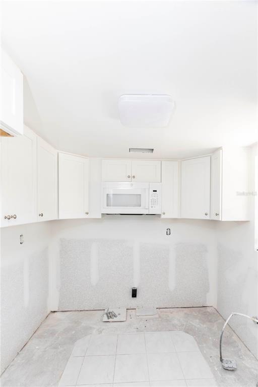 Picture of 4609 Marine Parkway Unit 102, New Port Richey FL 34652