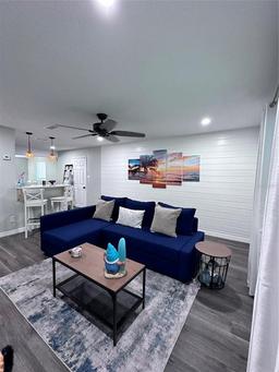 Picture of 637 Ash Avenue, Daytona Beach, FL 32117