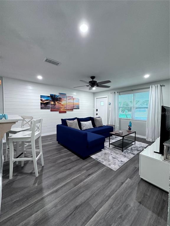 Picture of 637 Ash Avenue, Daytona Beach FL 32117
