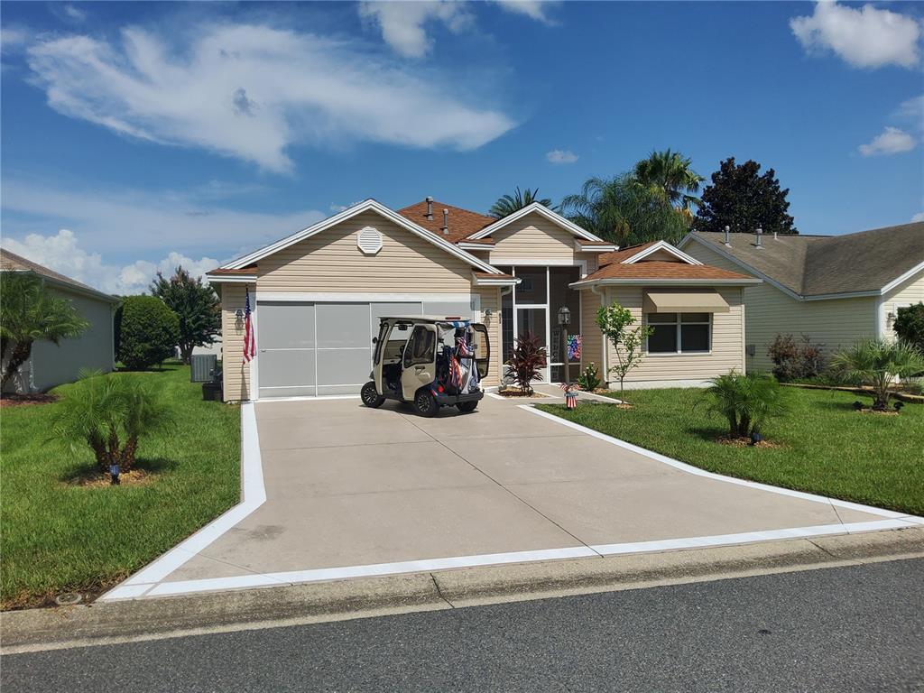 Picture of 633 Jameston Avenue, The Villages, FL 32162