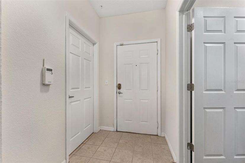 Picture of 1142 SW 9Th Road Unit 103, Gainesville FL 32601