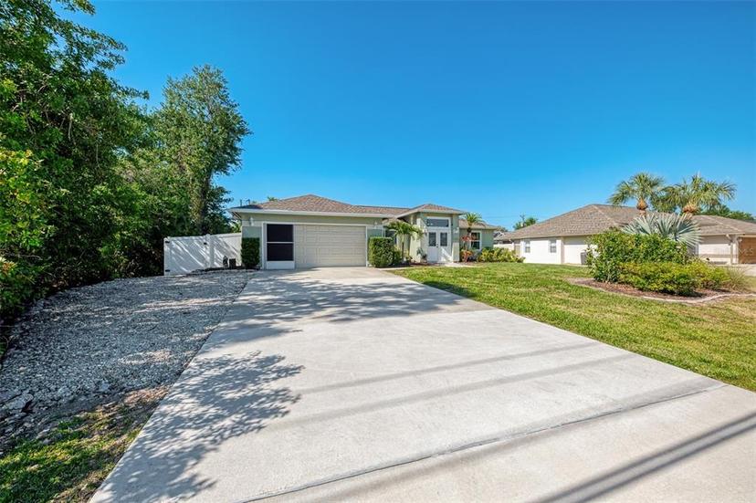 Picture of 23516 Peachland Boulevard, Port Charlotte FL 33954
