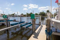 Picture of 268 Lewis Circle Unit 141, Punta Gorda, FL 33950