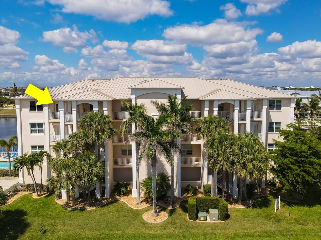 Picture of 268 Lewis Circle Unit 141, Punta Gorda, FL 33950