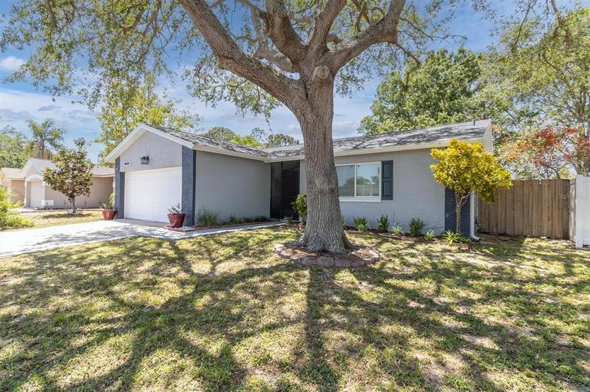 Picture of 1428 Chesterfield Drive, Dunedin FL 34698