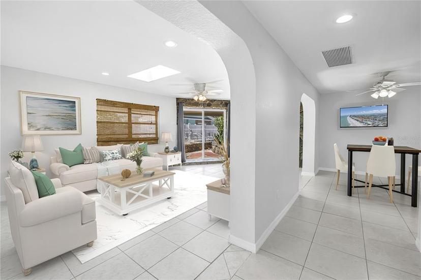 Picture of 2800 Gulf Blvd Unit Unit 1A, Belleair Beach FL 33786