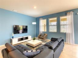 Picture of 8039 Oak Shadow Court, Davenport, FL 33837