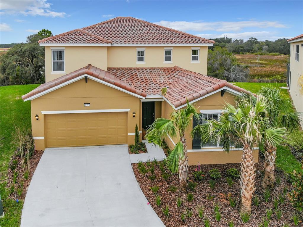 Picture of 8039 Oak Shadow Court, Davenport, FL 33837