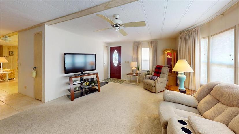 Picture of 5619 Bayshore Road Unit 421, Palmetto FL 34221
