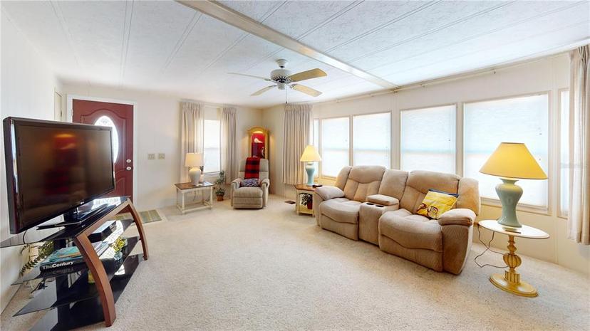 Picture of 5619 Bayshore Road Unit 421, Palmetto FL 34221