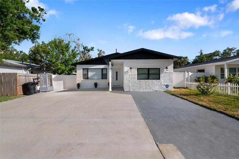 Picture of 1820 Mississippi Ave Ne, St Petersburg FL 33703
