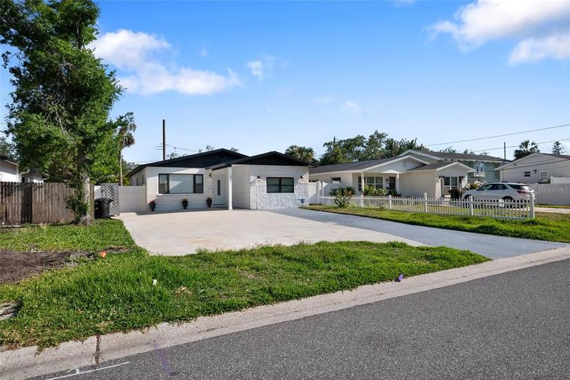 Picture of 1820 Mississippi Ave Ne, St Petersburg FL 33703