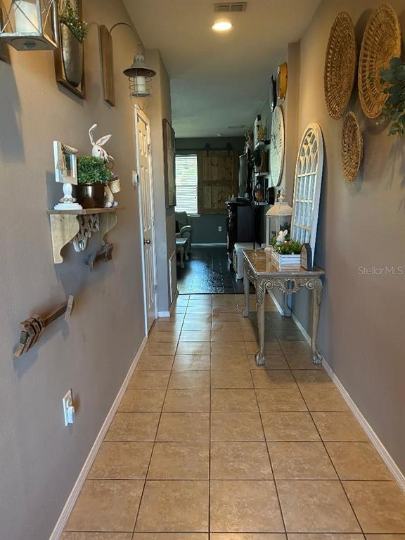 Picture of 924 Scarlet Plume Lane, Brooksville FL 34604