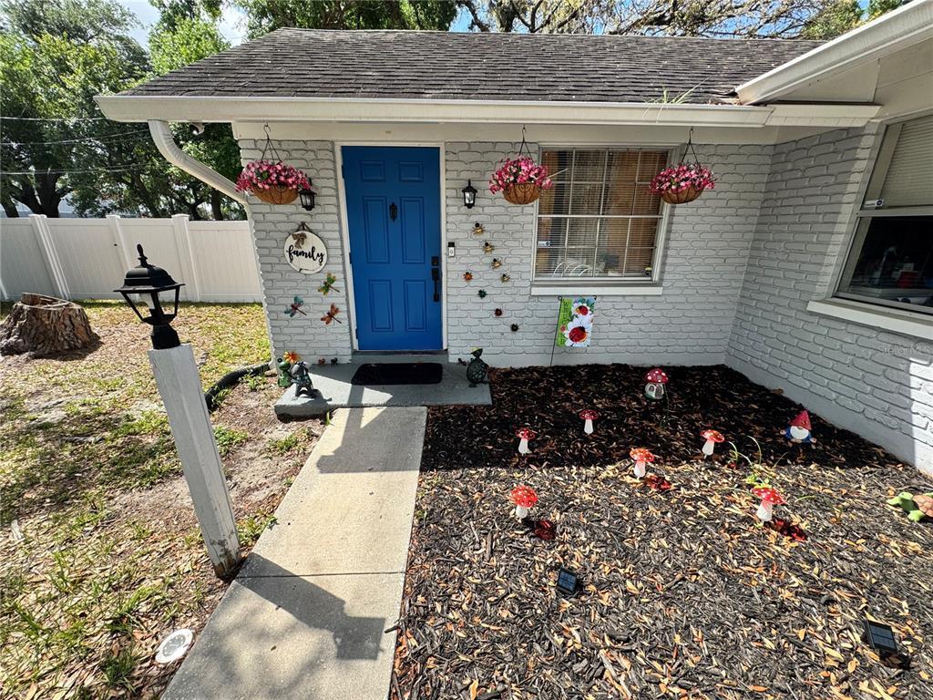 Picture of 1407 College Park Lane, Tampa, FL 33612