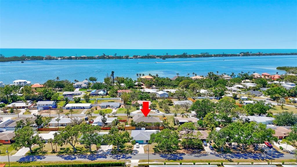 Picture of 519 Bayview Avenue, Osprey, FL 34229