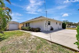 Picture of 519 Bayview Avenue, Osprey, FL 34229