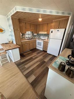 Picture of 805 S Green Circle, Venice, FL 34285