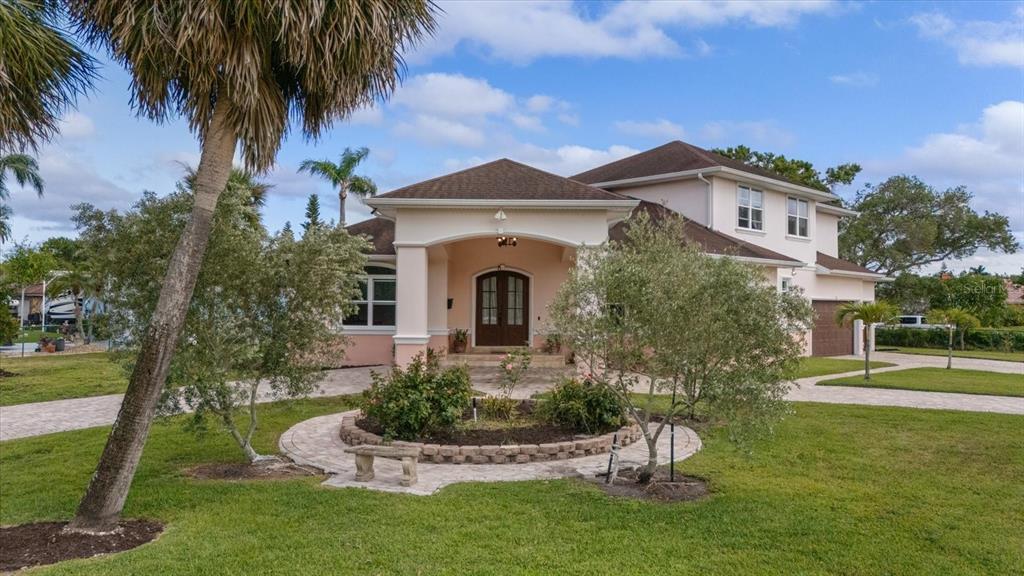 Picture of 1915 Belleair Rd, Clearwater, FL 33764