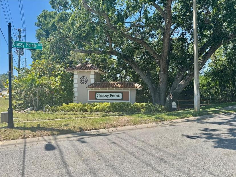 Picture of 476 Denise Street, Tarpon Springs FL 34689