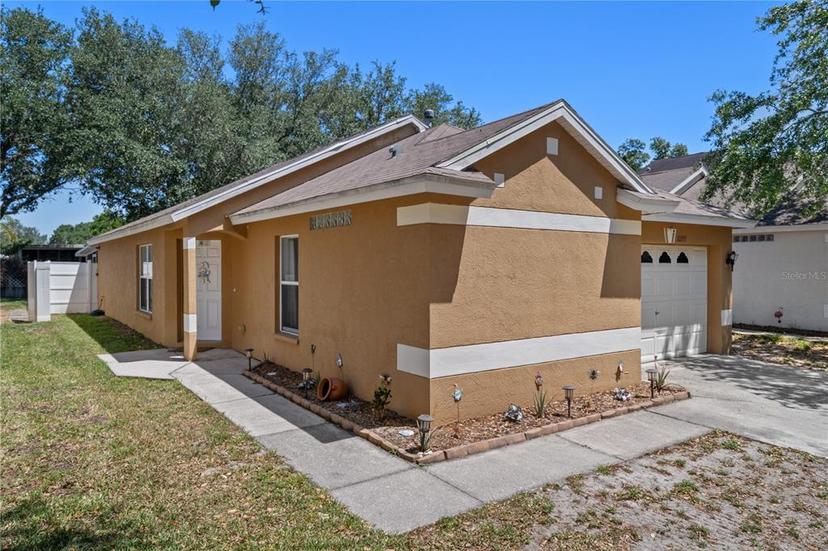 Picture of 10355 Lakeside Vista Drive, Riverview FL 33569