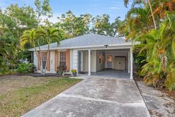 Picture of 1629 Siesta Drive, Sarasota, FL 34239