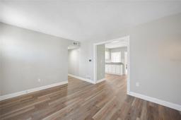 Picture of 31 Oberlin Road, Venice, FL 34293