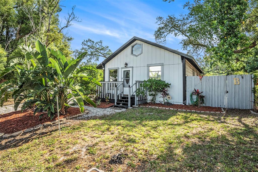 Picture of 7309 N Huntley Avenue, Tampa, FL 33604