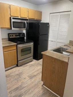 Picture of 11520 Westwood Boulevard Unit 515, Orlando, FL 32821