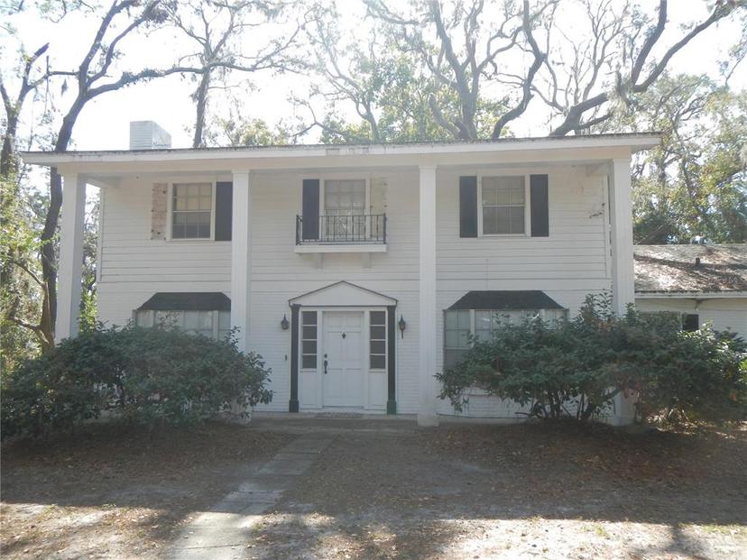 Picture of 14614 Lake Magdalene Circle, Tampa FL 33613