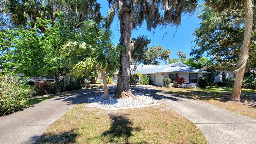Picture of 1927 Orange Tree Drive, Edgewater FL 32141