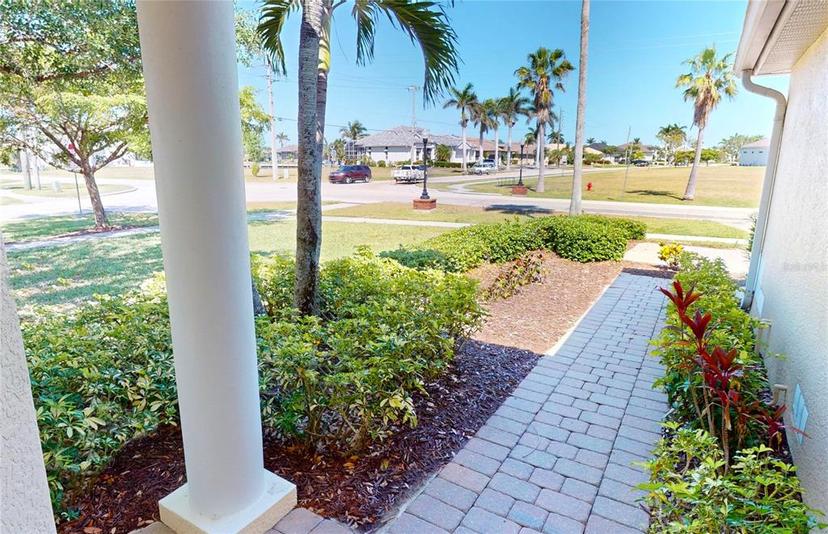 Picture of 327 Monaco Drive Unit 12, Punta Gorda FL 33950