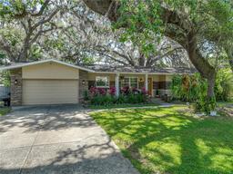 Picture of 14350 11Th Street, Dade City, FL 33523