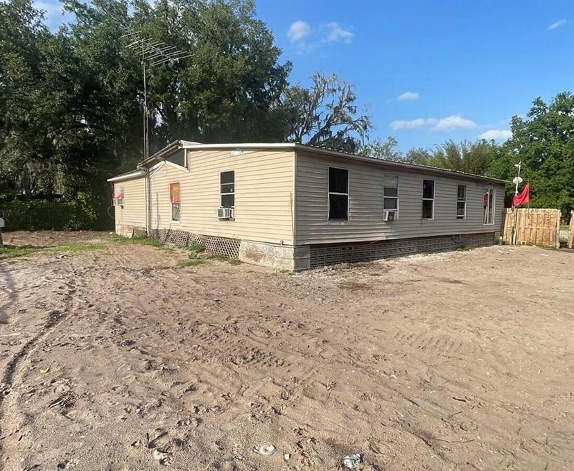 Picture of 12 Country Road, Lorida FL 33857