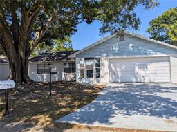 Picture of 32 Cedar Drive, Davenport, FL 33837