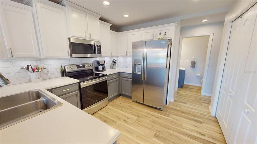 Picture of 11750 Tempest Harbor Loop, Venice FL 34292